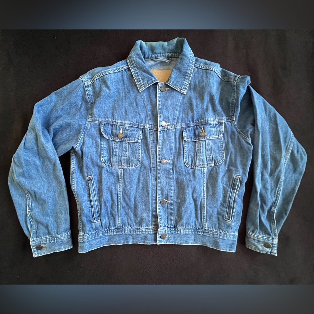 Gap Vintage 90’s Men’s Lightweight Blue Denim Jean Jacket Six Pockets Htf! Rare!